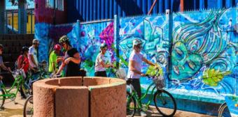 Descubre Mercados, Graffitis y la Cultura de la Cuidad